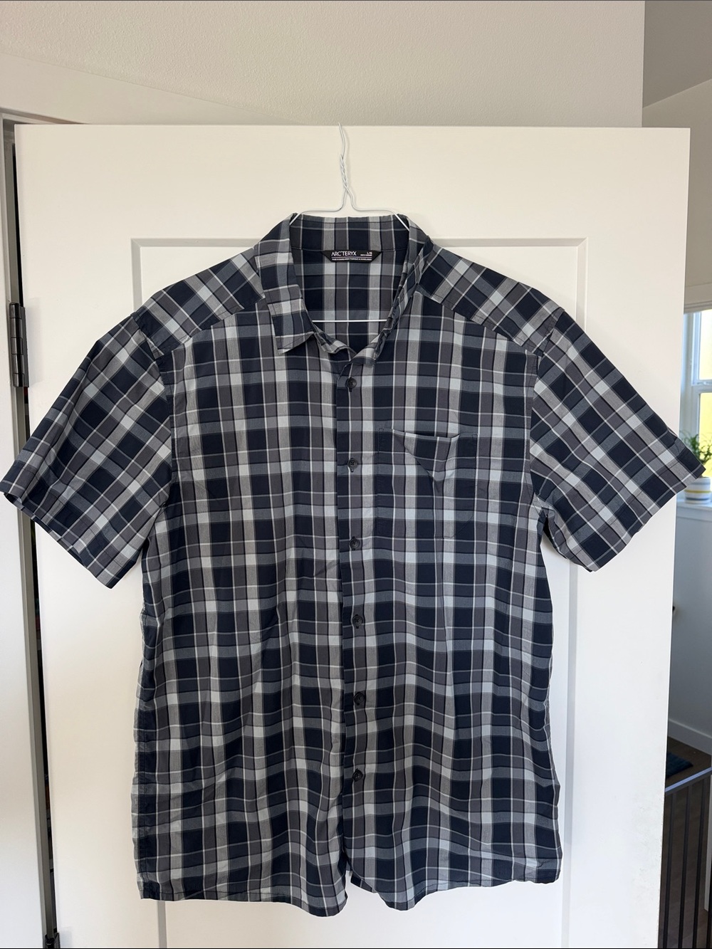 Arc'teryx Men’s Short Sleeve Button-Down Shirt - Navy and White Plaid